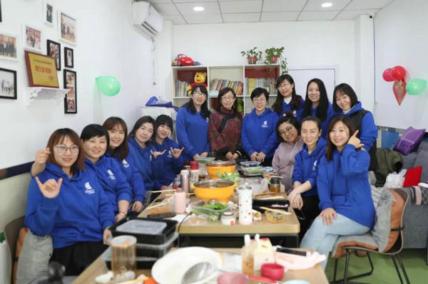 今天，400多人開啟內(nèi)蒙古教育培訓(xùn)行業(yè)首次線上年會……