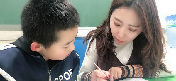 【小倫敦·最美教師】王靚：沒有教不會的學(xué)生，只有不會教的老師