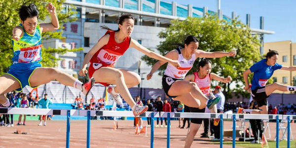 2022年呼和浩特市中學(xué)生田徑運(yùn)動(dòng)會(huì)開幕