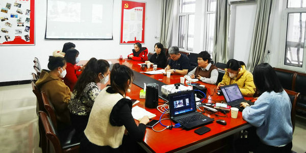 向未來，再出發(fā)！——小倫敦舉行2022年年終座談會