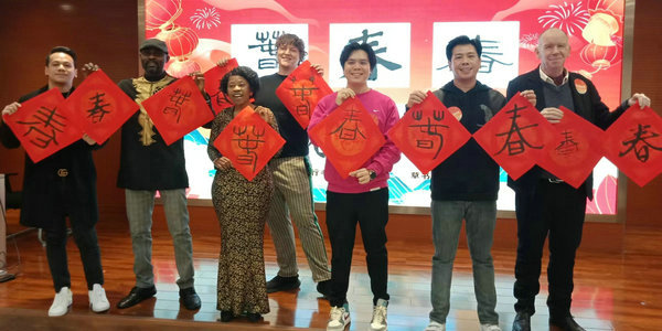 Happy！小倫敦外教這樣過元宵節(jié)