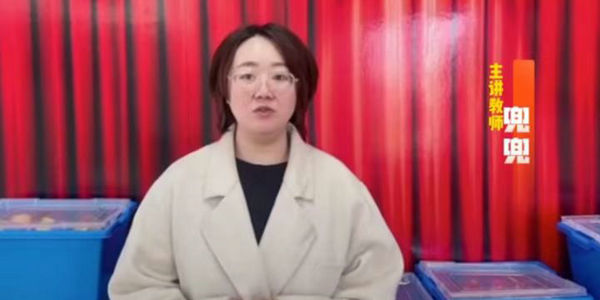 今晚7點，兜兜老師帶你學習“小熊過馬路”