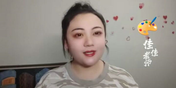 今晚7點(diǎn)，佳佳老師帶你畫文具盒